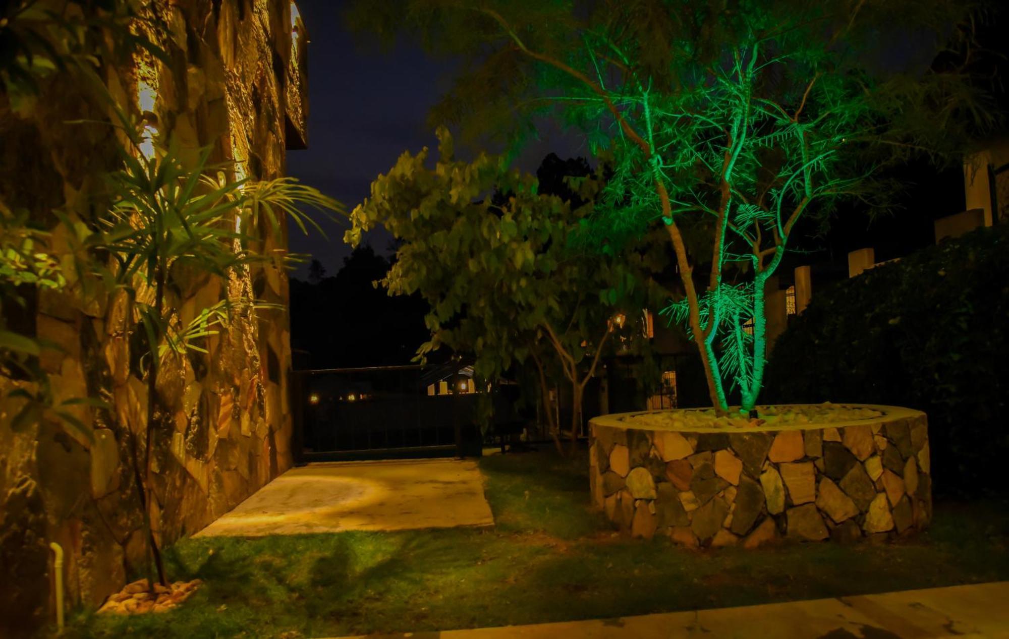 Ever Breeze Ella Hotel Exterior foto