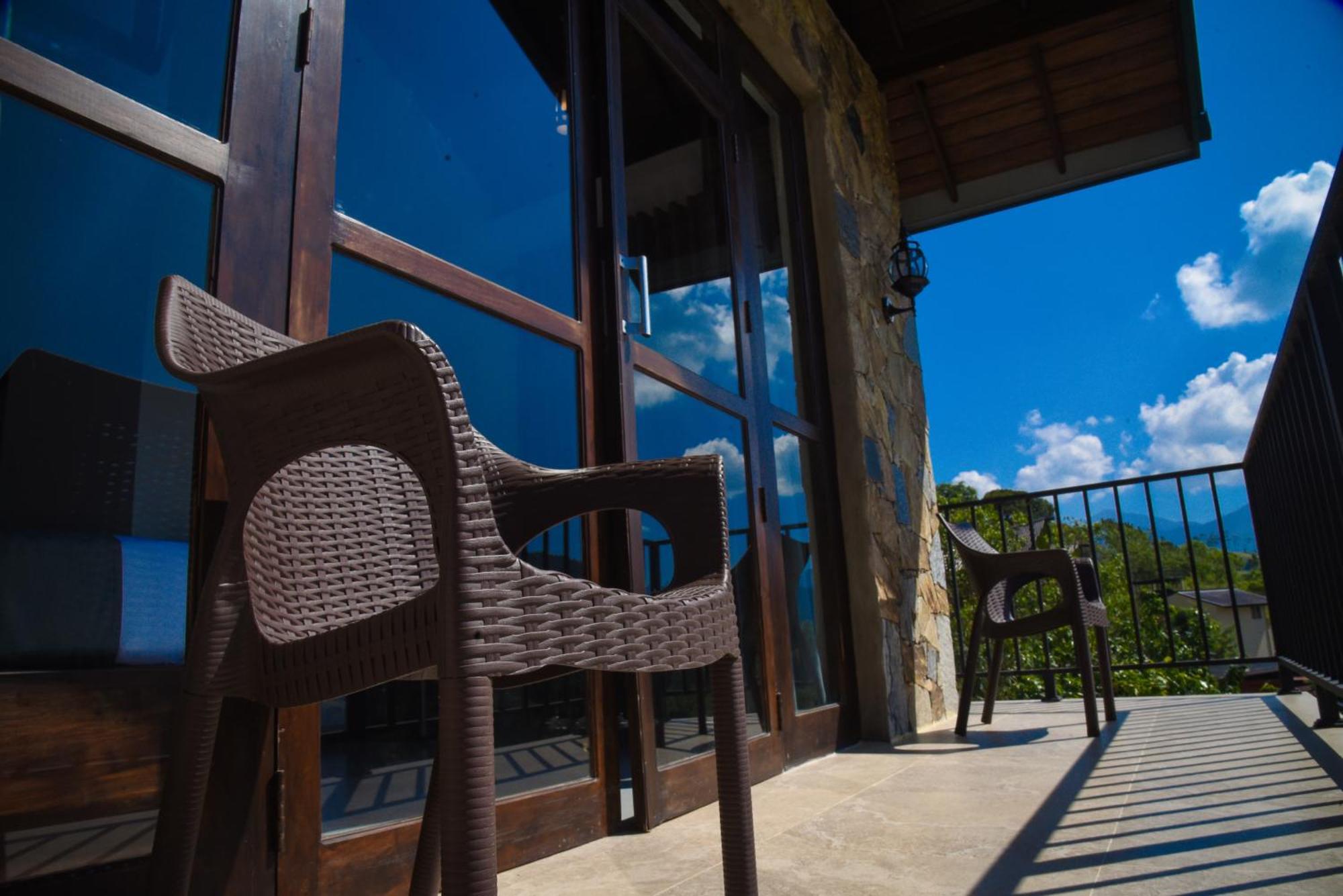 Ever Breeze Ella Hotel Exterior foto